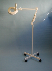Lamps With Magnifiers, Pedestal Stand Magnifiers, Clamping Magnifiers